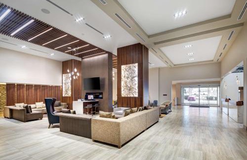 Northeast Mississauga Hotel | Doubletree by Hilton Toronto Airport, ON