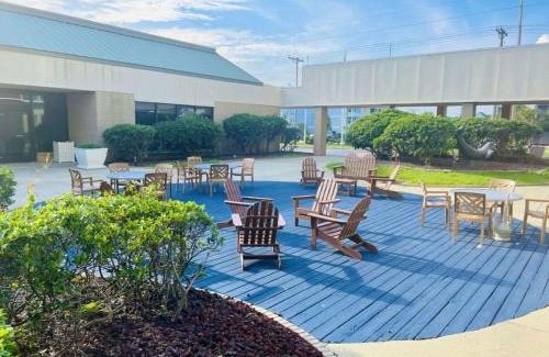 Atlantic Beach Hotel | DoubleTree by Hilton Atlantic Beach Oceanfront