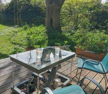 Armoy Apartment | Doughery Den The Dark Hedges Hideaway