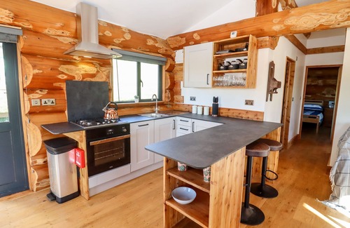 Upper Sapey Cottage | Douglas Cabin