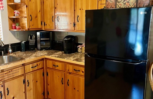 Sevierville House | Douglas Lake Sevierville Tennessee. Lake Front Cabin. A Lake Escape