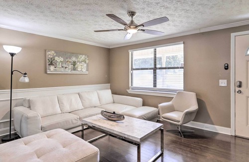Douglasville House | Douglasville Retreat w/ Deck, Dogs Welcome!