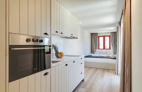 Castelo de Paiva Apartment | Douro Arda House | Pool and Jacuzzi by HostWise