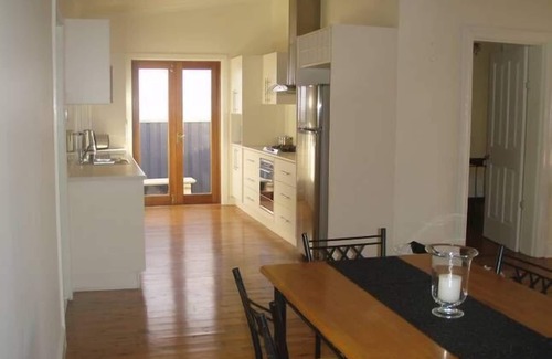 Central Mudgee Cottage | 'Douro Cottage' - close to town