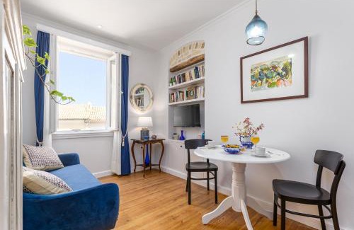 Old Town Apartment | Dousmani Corfu Old Town One-Bedroom Apartment