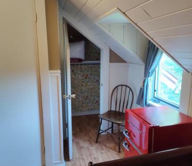 West Dover Bed & Breakfast | Doveberry Inn