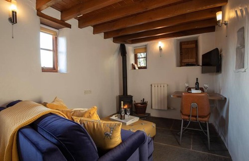 Grasmere Cottage | DOVECOT COTTAGE, pet friendly, with open fire in Grasmere