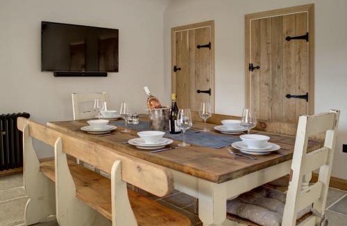 Chipping Campden House | Dovecote