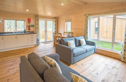 Saddleworth Cottage | DOVESTONE LUXURY LODGES (SLEEPS 4) - PETS WELCOME in Greenfield