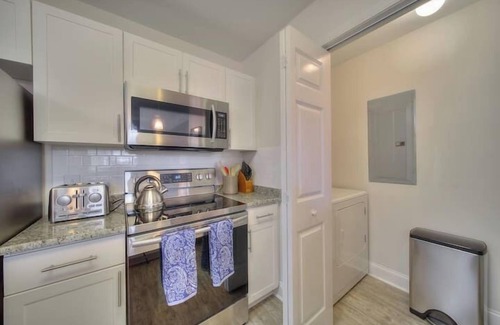 Greenville Downtown Condo | Downtown 2/2 with balcony overlooking Main Street!