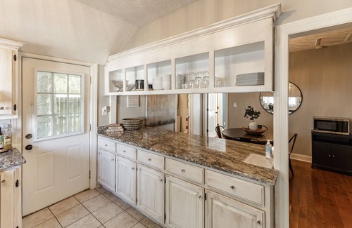 Old Town House | Downtown 4 Bed/2 Bath Cottage in Old Town Historic District