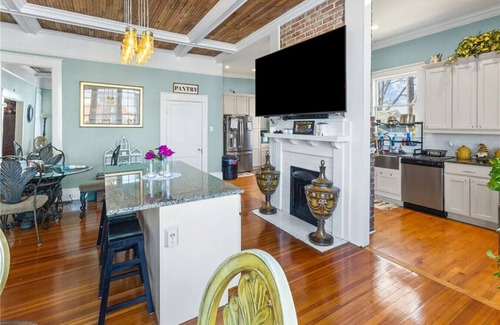 Anderson House | Downtown Anderson Retreat | Private Yard & Event-Friendly Stay