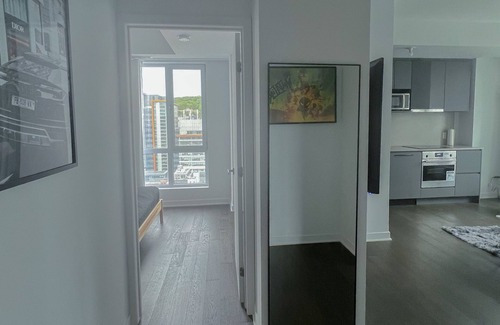 Shaughnessy Village Apartment | Downtown apartment