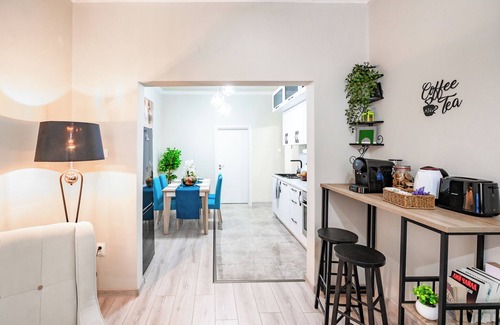 Sofia City Center Apartment | Downtown Apartment - Next to Nevski Cathedral - 2BR - AC