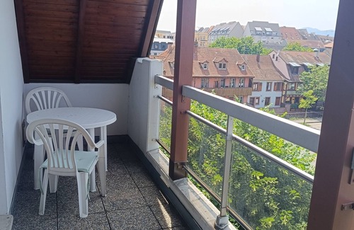 Quartier Saint-Leon Apartment | Downtown apartment + parking