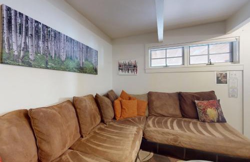 Downtown Apartment | Downtown Beauty