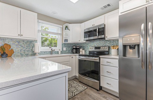 Grand Haven House | Downtown Charmer with Amenities Galore, Upper