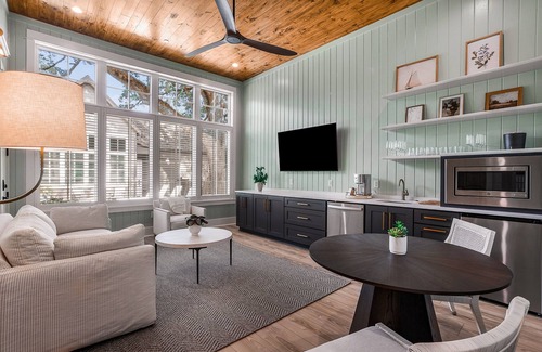 Fairhope Cottage | Downtown Cottage Hideaway Suite C