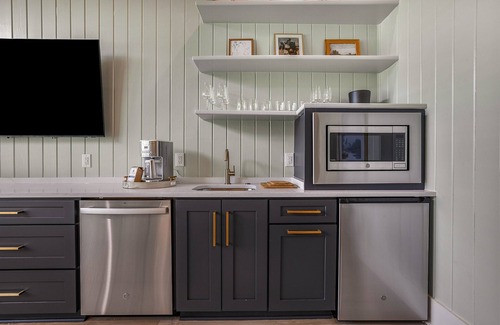 Fairhope Cottage | Downtown Cottage Hideaway Suite C