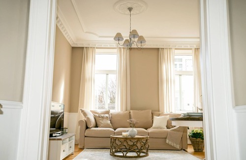 Gersthof House | DOWNTOWN COUNTRY CHIC