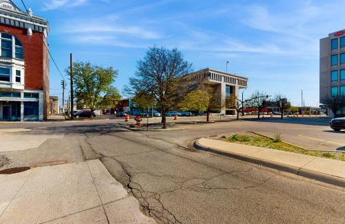 Muncie Apartment | Downtown Delight
