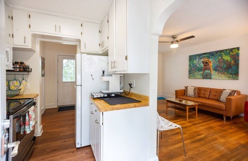 Durham House | DownTown-Fenced-Medical-Work Stay Perfect-BlazingWifi-