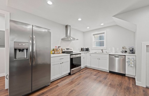 West Central House | Downtown Fort Wayne, Triplex- Apt A