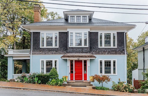 Staunton Apartment | Downtown Funk: NEW Luxury Unit + Walk Downtown