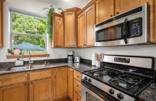 Durango House | Downtown Location, Pet Friendly, Central A/C!