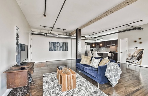 Downtown Houston Condo | Downtown Loft with Amazing Views!