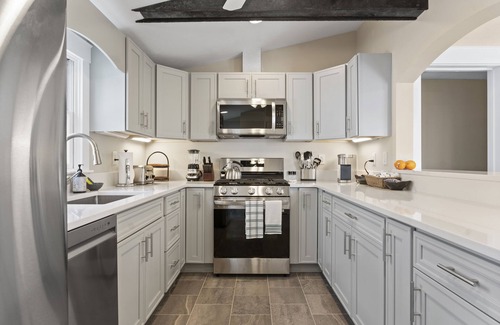 Plymouth House | Downtown Luxury Villa on the Plymouth Waterfront