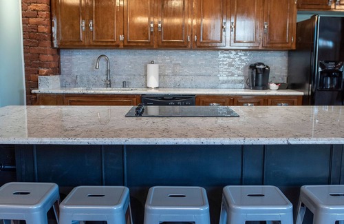 Central Business District Apartment | Downtown Lynchburg Historic Loft on Main Street with Parking Spot