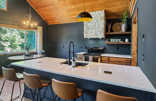 McCall House | Downtown McCall Retreat – 4 Bed, 3 Bath Walkable Gem