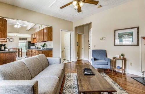 South Pensacola House | Downtown! Modern Interior! Sweet on Strong - A