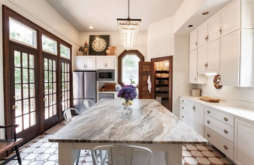 Newnan House | Downtown Newnan, Family Friendly Luxury Estate