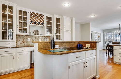 Oxford House | Downtown Oxford | Bikes | Pet Friendly