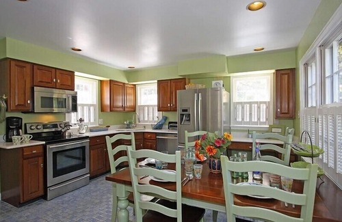 Oxford House | Downtown Oxford | Charming | Pet Friendly