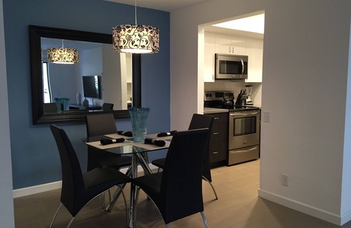 Downtown Palm Springs Condo | Downtown Palm Springs Condo - Plaza Villas - 1 Bed/1 Bath