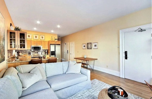 Portsmouth Apartment | Downtown Portsmouth Private Getaway! (CDC Safe)