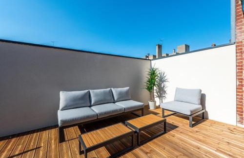 Centre Ville Apartment | DOWNTOWN ROOFTOP - CENTRE VILLE - WiFi - TERRASSE - NETFLIX
