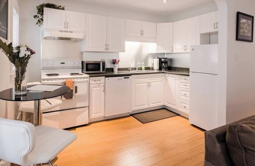 South End Apartment | Downtown South end central suite- parking included!