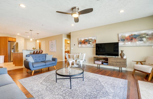 Saint Joseph Condo | Downtown St Joseph Condo w/Balcony & Harbor View