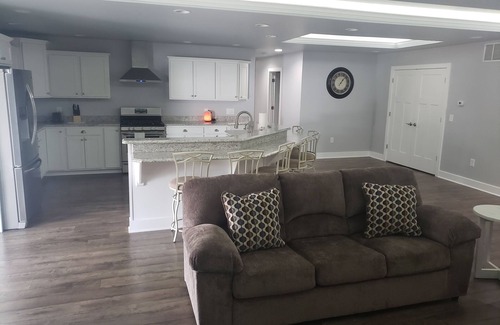 Tell City Apartment | Downtown Tell City Upstairs Rental 2 Bed 2 Bath Wifi 30 minutes to Holiday World