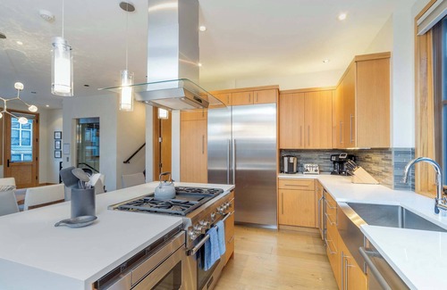 Telluride Condo | Downtown Telluride Luxury Retreat, Private Hot Tub
