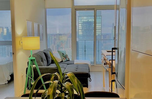 Garden District Apartment | Downtown Toronto High-rise Condo