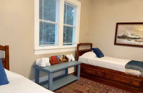 Micanopy House | Dr. Quinn's Family Country Cottage