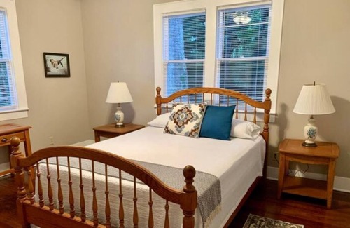Micanopy House | Dr. Quinn's Family Country Cottage