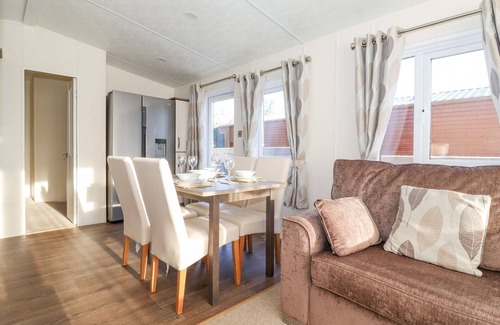 Morpeth Cottage | DRACO, pet friendly, character holiday cottage in Felmoor Park