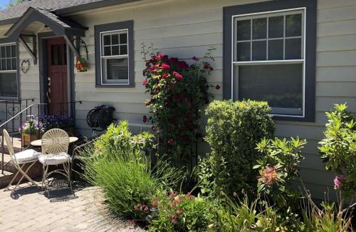 Old Bend House | Drake Cottage 473