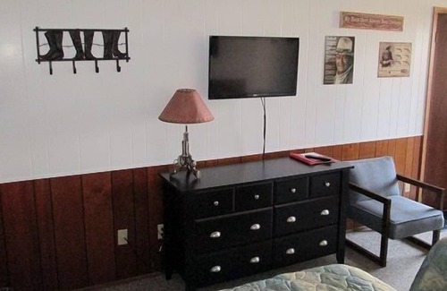 Blackduck Hotel | Drake Motel